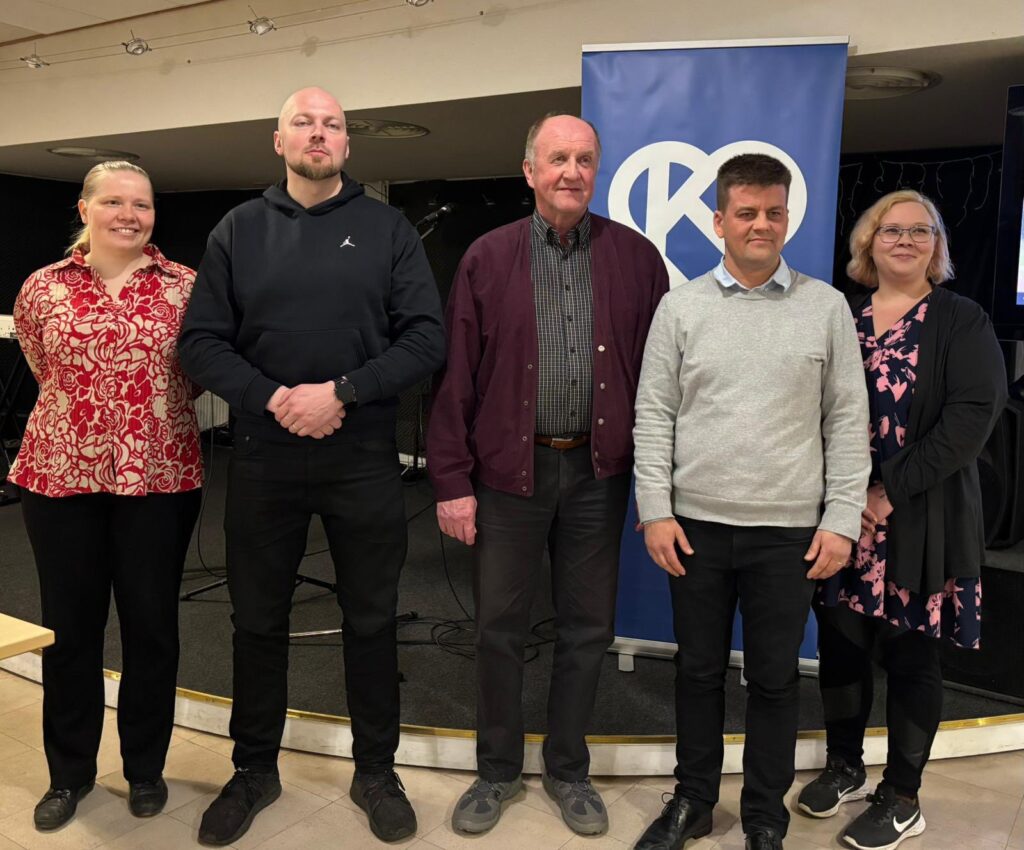 Kuvassa KD:n Pohjois-Savon ehdokkaita: Annukka Ojala, Marko Voutilainen, Ahti-Pekka Vornanen, Jukka Hartikainen, Leena Pöksyläinen.