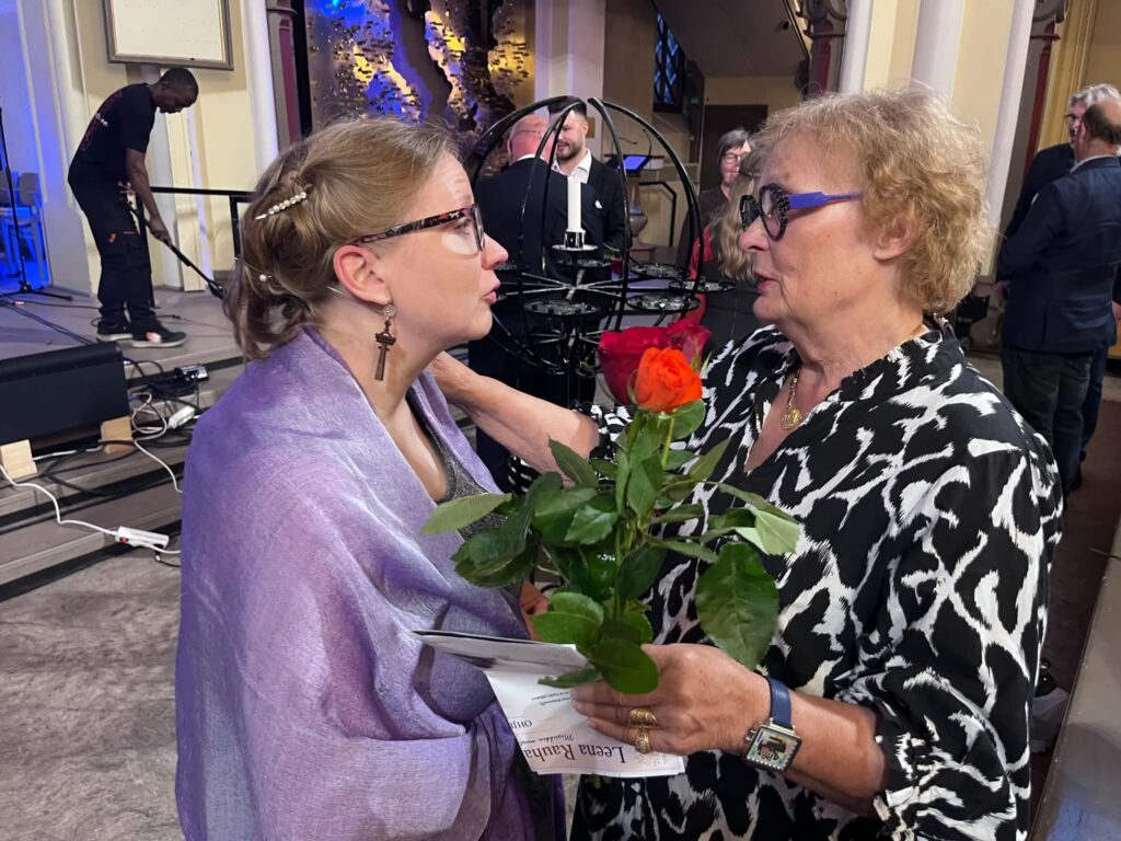 Sirpa Pursiainen-Hautala, Leea Hiltunen